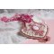Colar de lírios cor-de-rosa com gema de Howlite branca, contas de sementes, rendas e várias contas estilo Haute-Couture