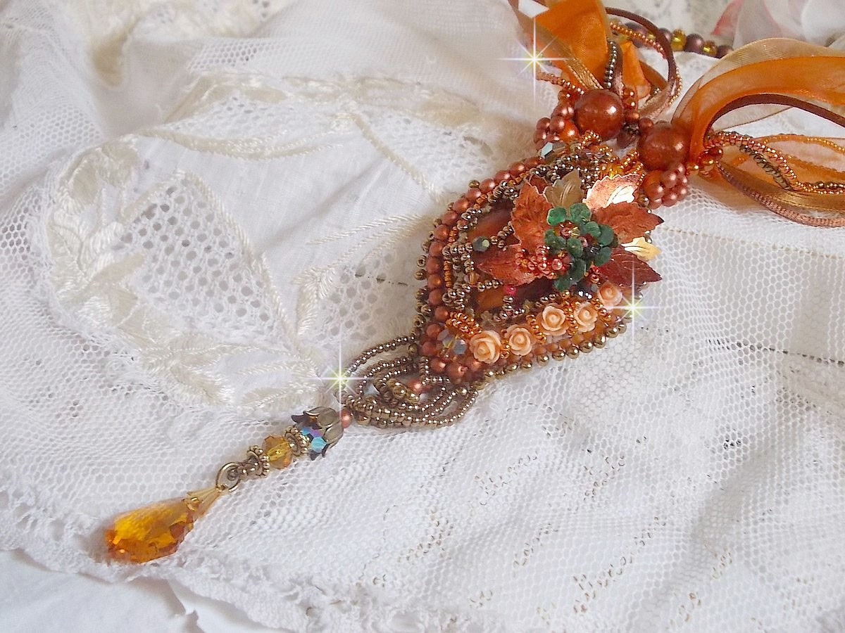 Souffle d'Automne Chic Pingente etnico, bordado com pérolas e cristal Swarovski 