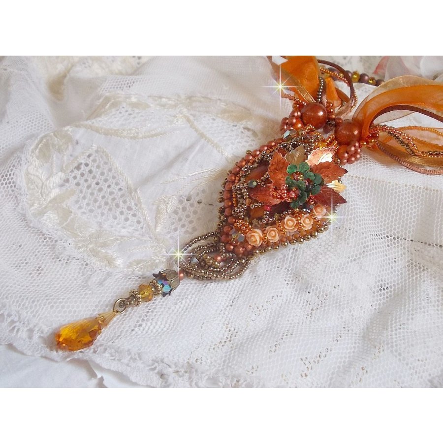 Souffle d'Automne Chic Pingente etnico, bordado com pérolas e cristal Swarovski 