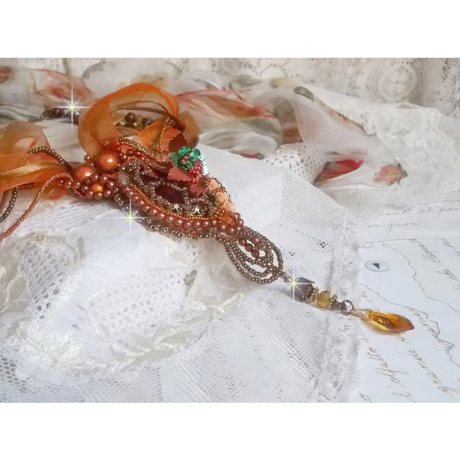 Souffle d'Automne Chic Pingente etnico, bordado com pérolas e cristal Swarovski 