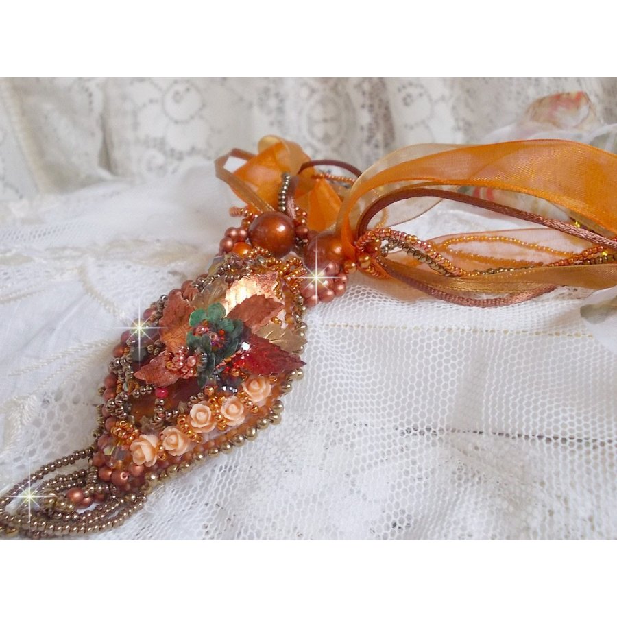 Souffle d'Automne Chic Pingente etnico, bordado com pérolas e cristal Swarovski 