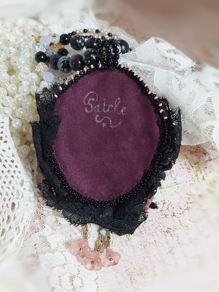 Colar de pingente Marquise bordado com p&eacute;rolas, uma renda muito bonita, uma j&oacute;ia sumptuosa 