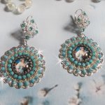 BO Moment de Détente criado com cabochons de lupa Vintage Dames, cristais Swarovski, carimbos e contas de vidro