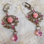 BO Irresistível Colecção Eden com estes cristais Swarovski montados em castiçais de bronze