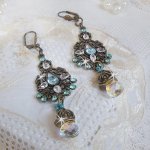 BO Lady in Blue montado com cristais Swarovski e Zircónio com acessórios de bronze
