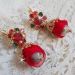 BO Mia bordado com cristais Swarovski, pedras de zircónio laranja, contas Fimo e contas de sementes