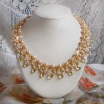 Colar Charmeuse Champagne com cristais Swarovski e gotas facetadas de vidro