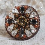 Anel Romântico Âmbar bordado com Cristal Swarovski e Preto, pérolas mágicas e pérolas de sementes