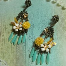 BO Spring Heart criado com punhais, flores de resina, PureCrystal e encantos