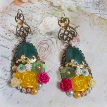 BO Jade Flowers criadas com cabochons ovais malaio Jade, cristais Swarovski, contas de resina, flores de vidro com acessórios de qualidade 