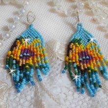 BO Girassol criado com rochas de cor primavera e travessas prateadas 925/1000