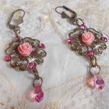 BO Irresistível Colecção Eden com estes cristais Swarovski montados em castiçais de bronze