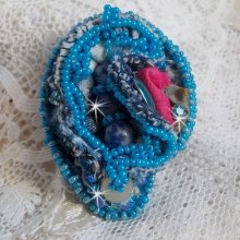 Anel Far West em denim bordado com contas semi-preciosas La Sodalite, Jade e outras contas