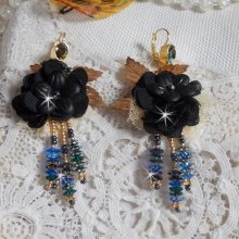 BO Borlas Preto e Ouro Dreamcatcher bordadas com renda fina e cristais Swarovski