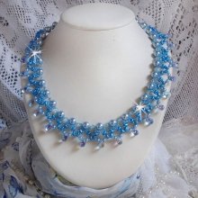 Colar Azur claro com pérolas de cristal Swarovski e gotas de vidro