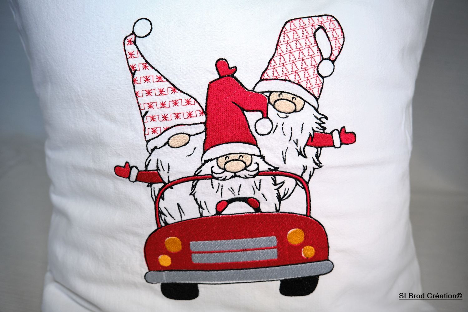 Almofada de Natal para cobrir os Gnomos no carro
