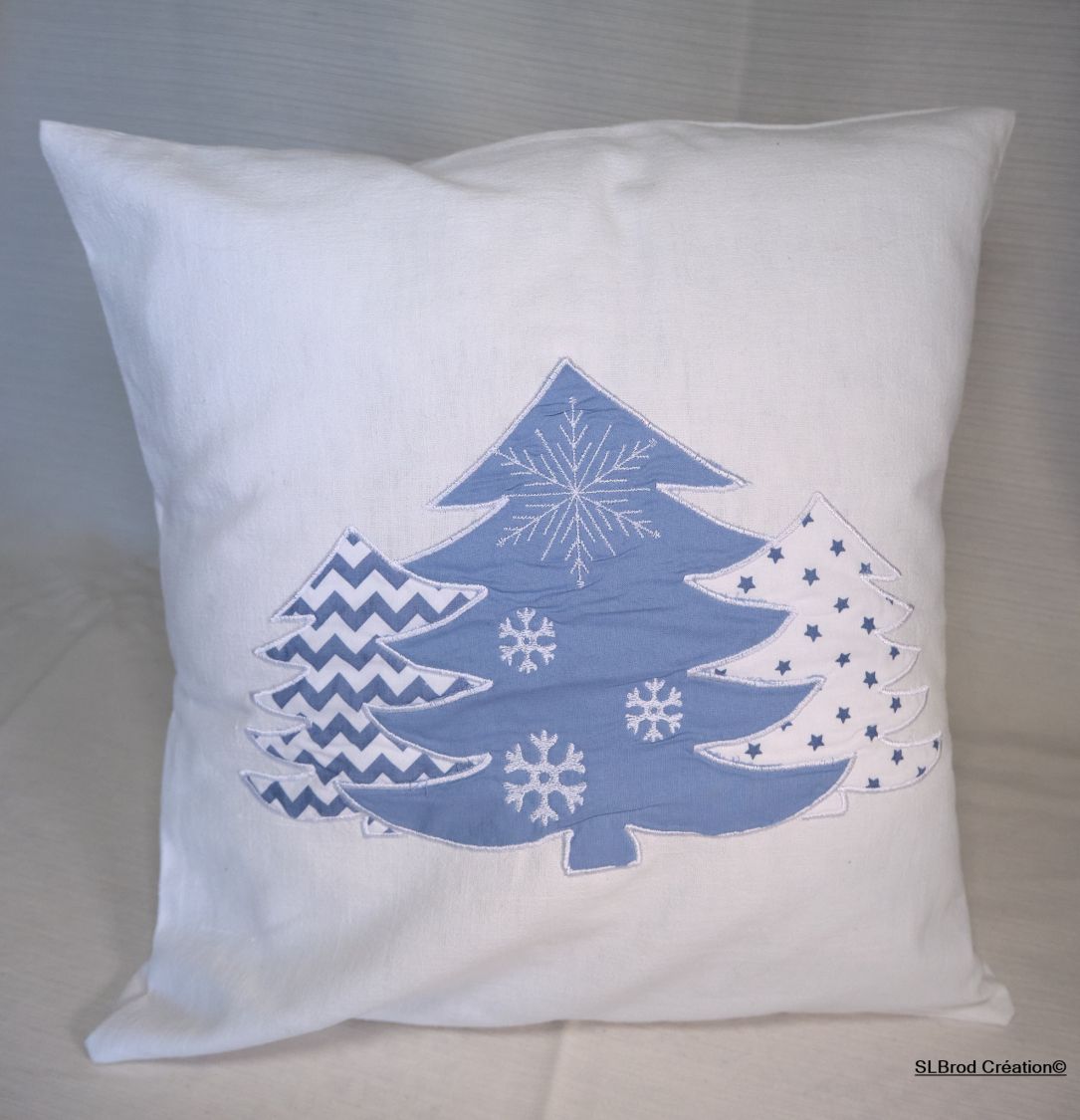 Capa de almofada Blue Fir trees in appliqué