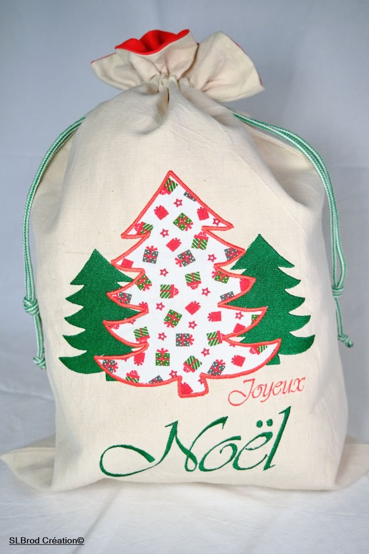 Grandes presentes de aplicação de árvores de Natal