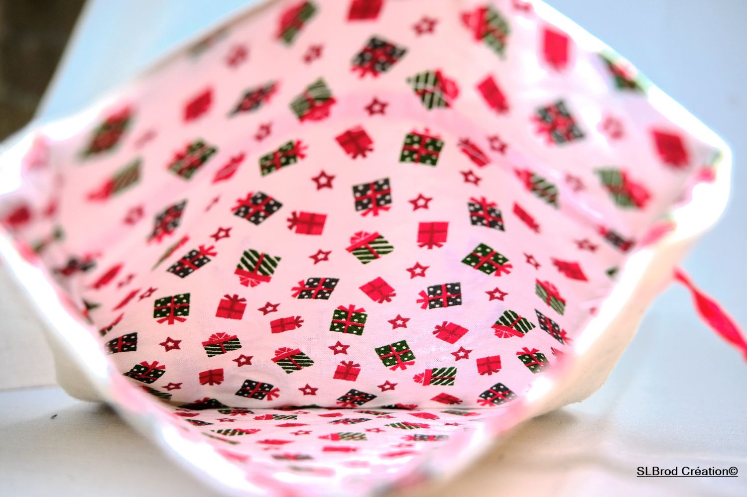 Pequena bolsa de Natal em madeira de rena