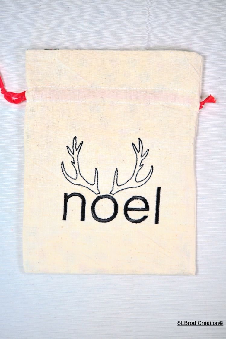 Pequena bolsa de Natal em madeira de rena