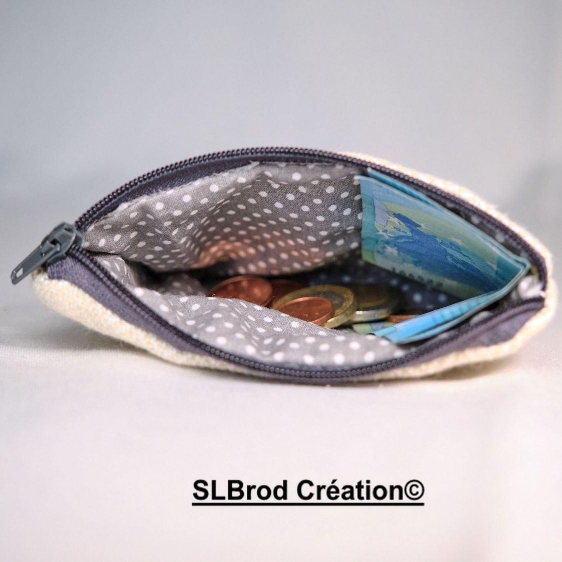 Bolsa de aranha bordada