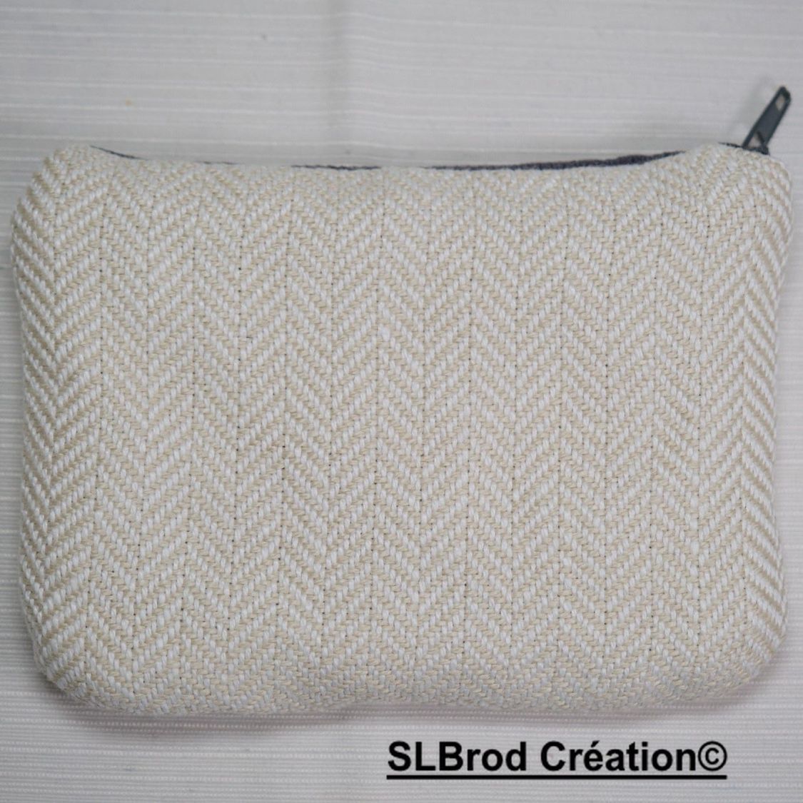 Bolsa de aranha bordada