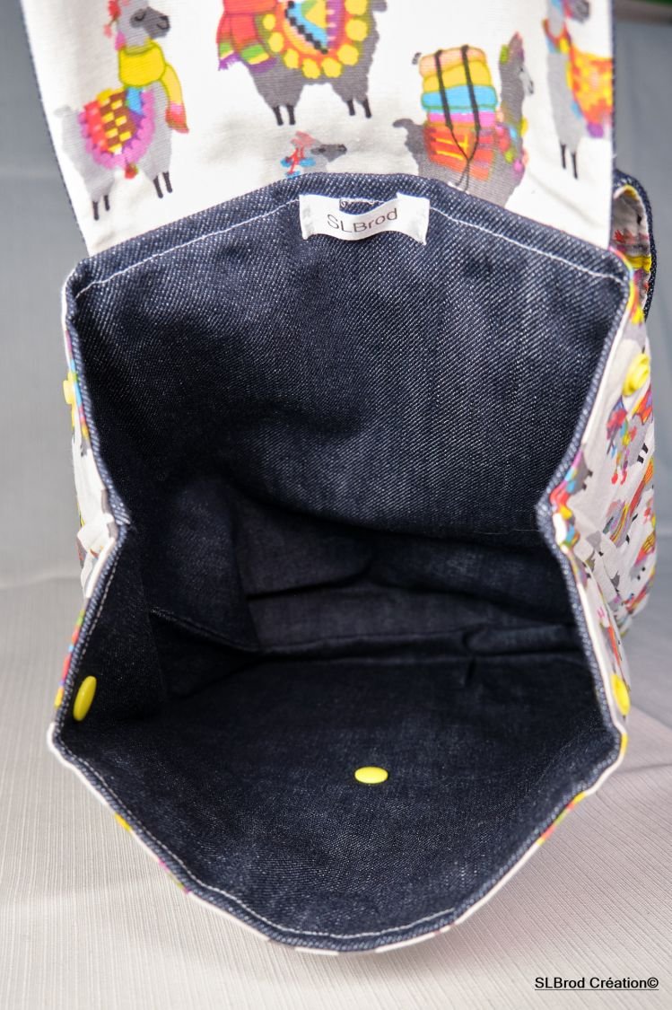 Mochila de lhama bordada para crianças