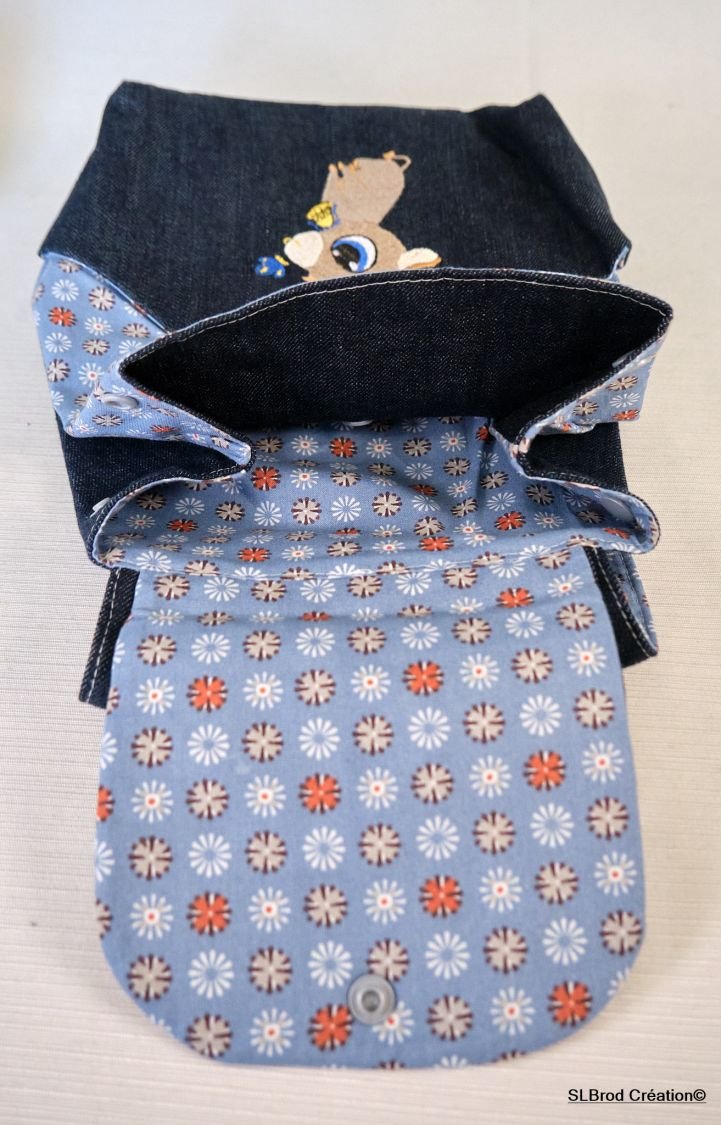 Mochila infantil bordada com touro de calças de ganga, personalizável