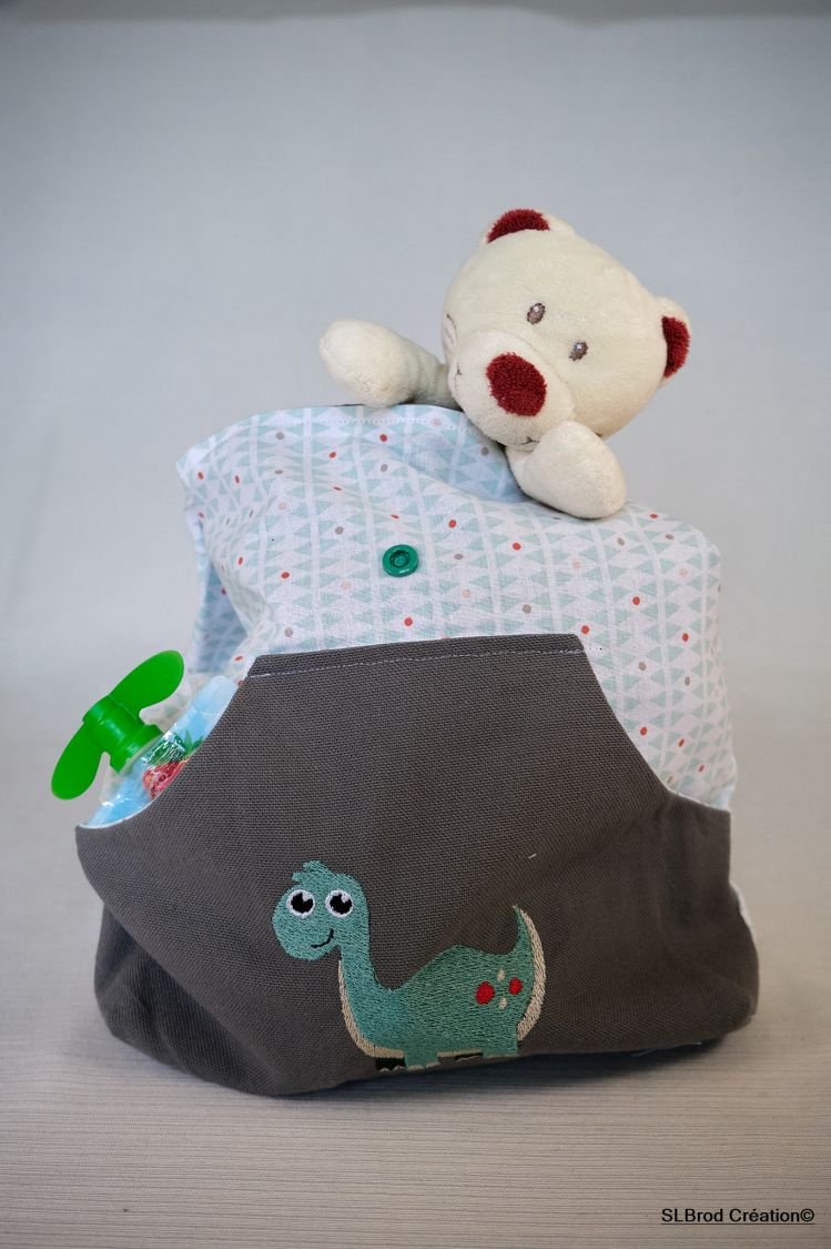 Mochila de dinossauro bordada para personalizar