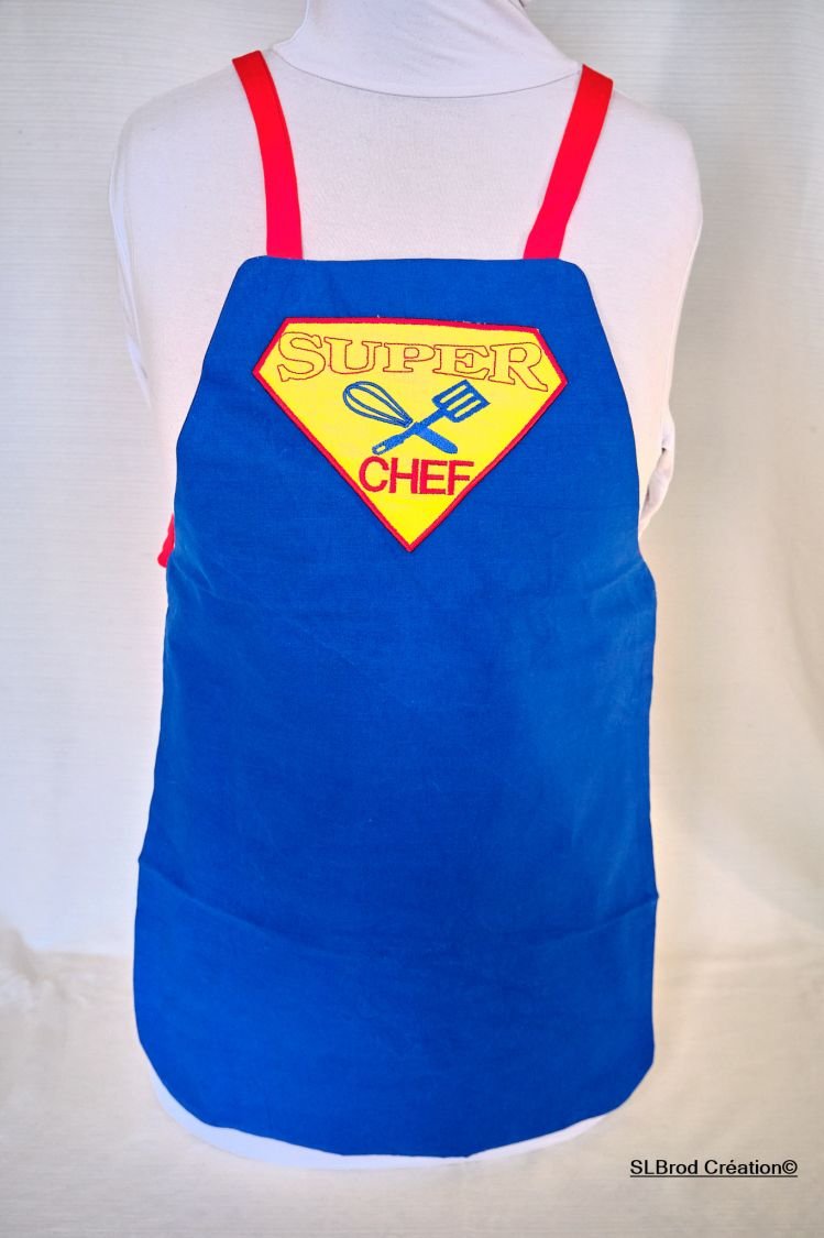 Avental infantil bordado pelo super chef