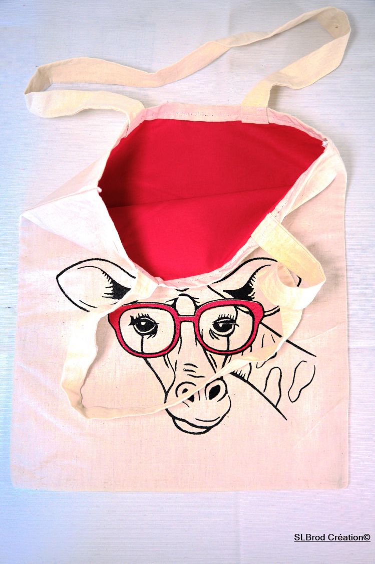 Copos bordados em Tote Bag girafa vermelha personalizável