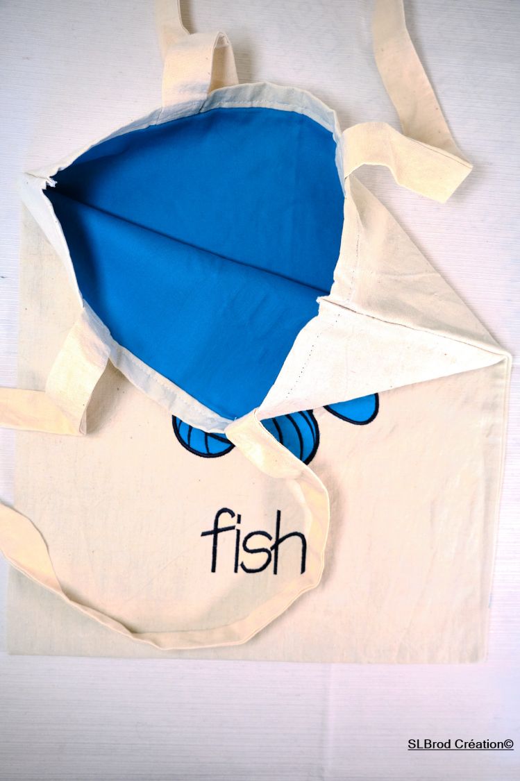 Saco Tote Peixe azul bordado