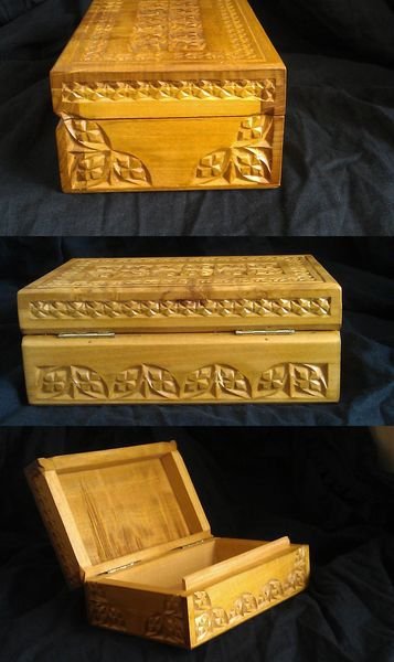 Coffret sculpté